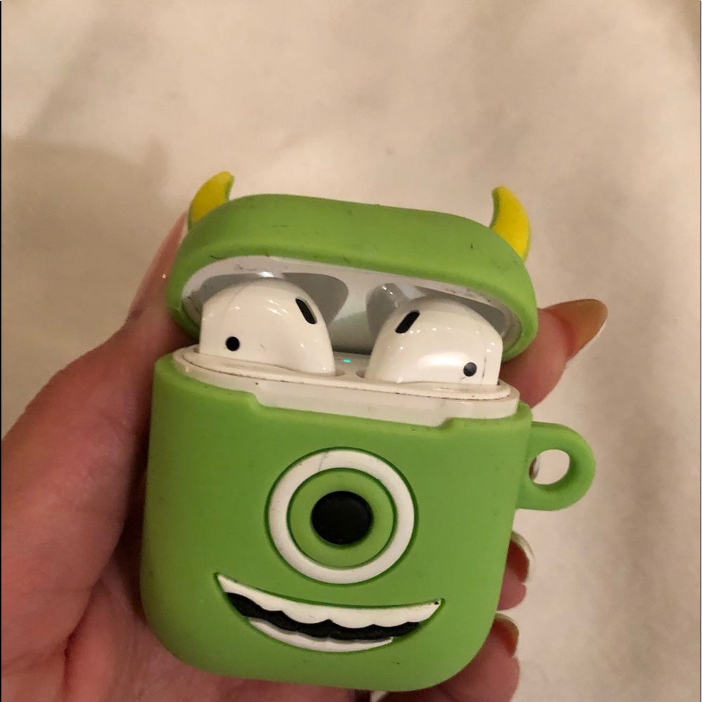 AirPod 1 case - Picture 2 of 4
